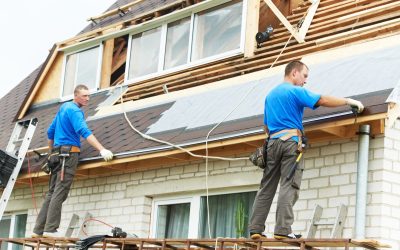 When is the Right Time to Turn to a Roof Repair Milton FL Professional?